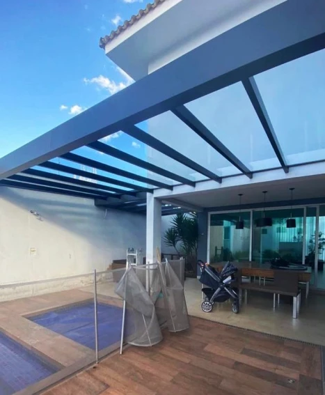 Toldo de Policabornato